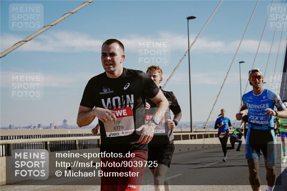03.10.2025 - Köhlbrandbrückenlauf Michael Burmester http://msf.ph/oto/9039725 03.10.2025 12:20:05 Position 1 6778 meine-sportfotos.de