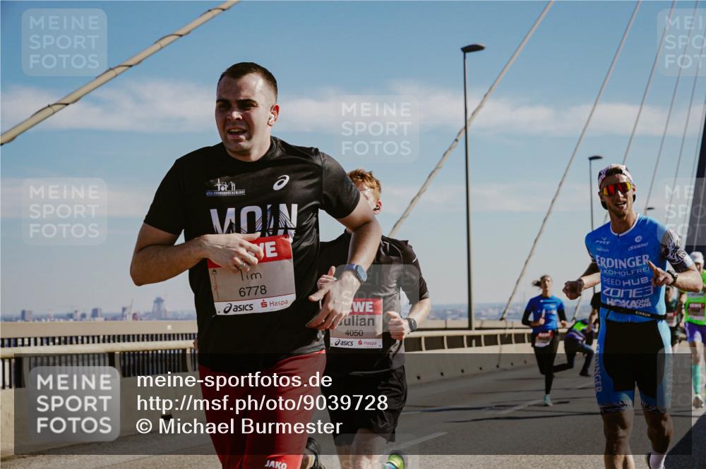03.10.2025 - Köhlbrandbrückenlauf Michael Burmester http://msf.ph/oto/9039728 03.10.2025 12:20:05 Position 1 6778, 4050 meine-sportfotos.de