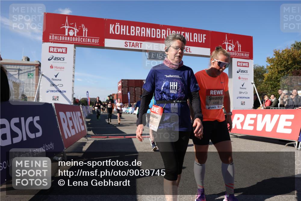 03.10.2025 - Köhlbrandbrückenlauf Lena Gebhardt http://msf.ph/oto/9039745 03.10.2025 13:16:35 Ziel 4036, 4146, 4235, 4314, 4408, 4586, 5104, 5498, 5570, 5630, 5694, 5815, 5983, 6208, 6353, 6377, 6812 meine-sportfotos.de