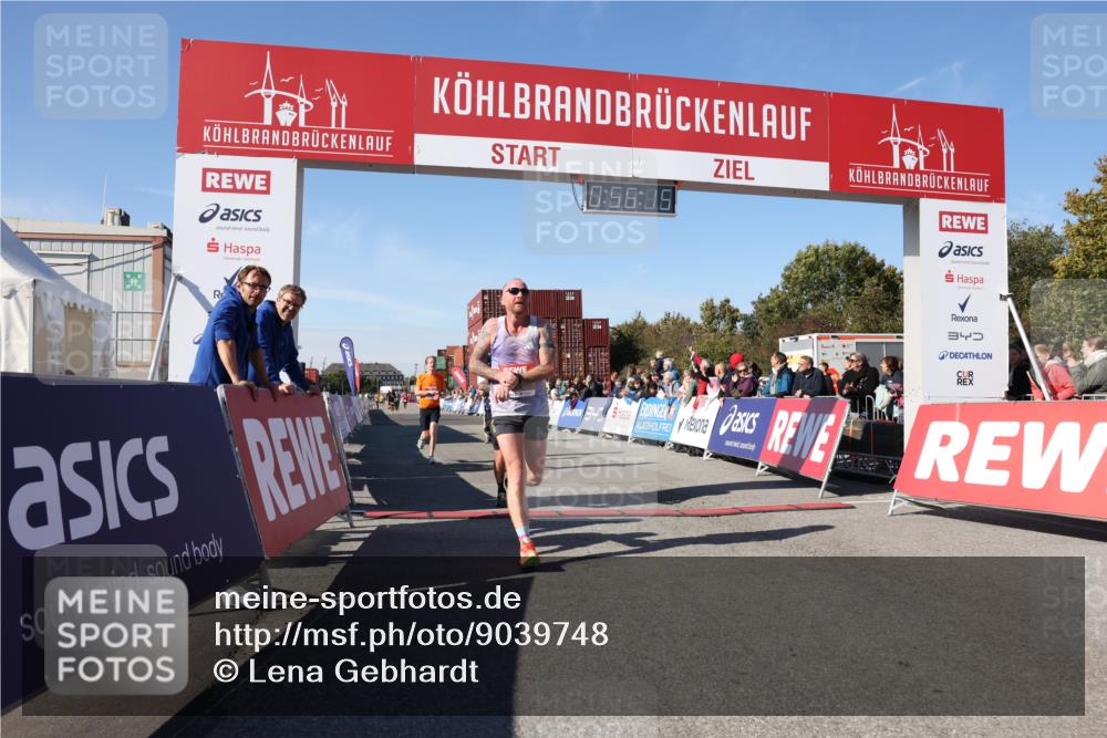 03.10.2025 - Köhlbrandbrückenlauf Lena Gebhardt http://msf.ph/oto/9039748 03.10.2025 12:56:15 Ziel 4028, 4041, 4050, 4078, 4114, 4123, 5957, 6206, 6489, 6495 meine-sportfotos.de