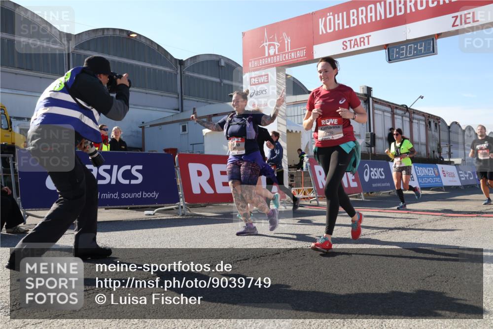 03.10.2025 - Köhlbrandbrückenlauf Luisa Fischer http://msf.ph/oto/9039749 03.10.2025 13:30:40 Ziel 4355, 4840, 4841, 4937, 5289, 5346, 5391, 6170, 6223, 6347 meine-sportfotos.de