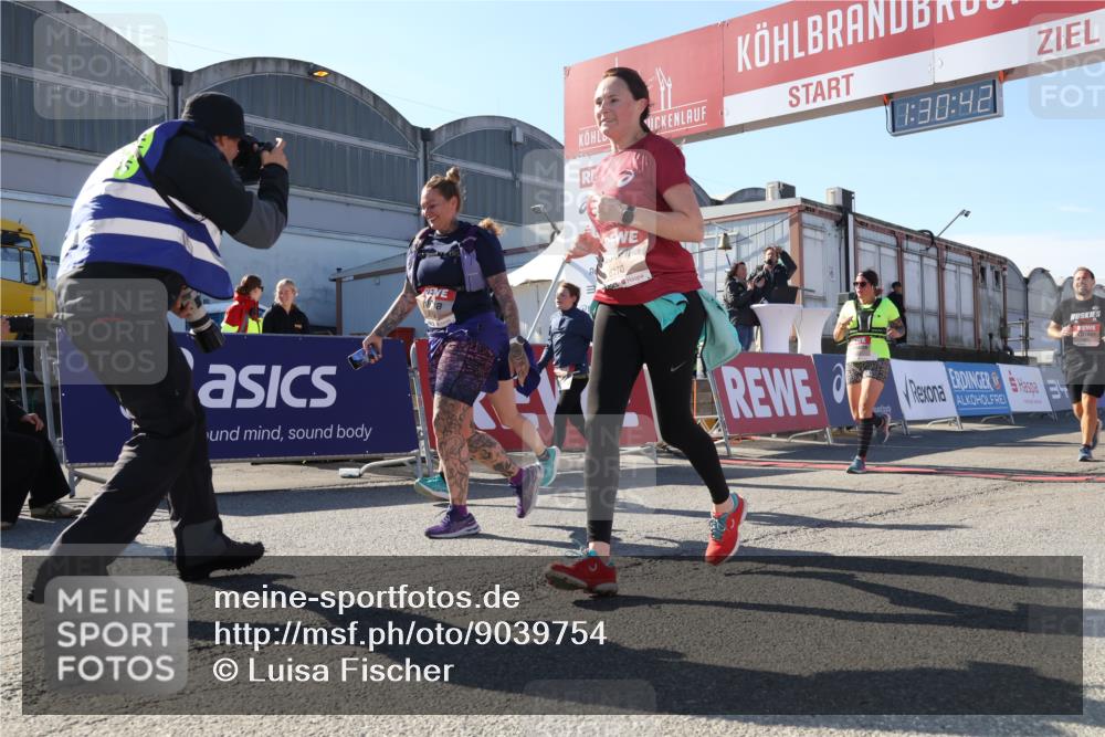 03.10.2025 - Köhlbrandbrückenlauf Luisa Fischer http://msf.ph/oto/9039754 03.10.2025 13:30:40 Ziel 4355, 4840, 4841, 4937, 5289, 5346, 5391, 6170, 6223, 6347 meine-sportfotos.de