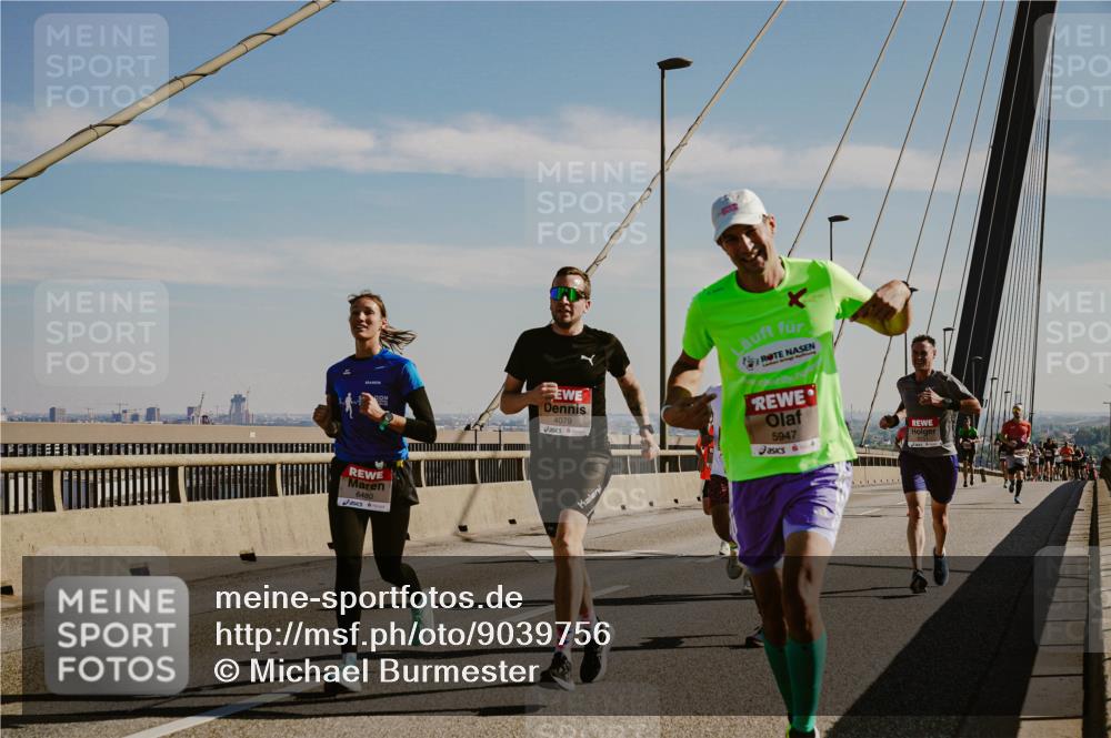 03.10.2025 - Köhlbrandbrückenlauf Michael Burmester http://msf.ph/oto/9039756 03.10.2025 12:20:08 Position 1 6480, 4079, 5947 meine-sportfotos.de