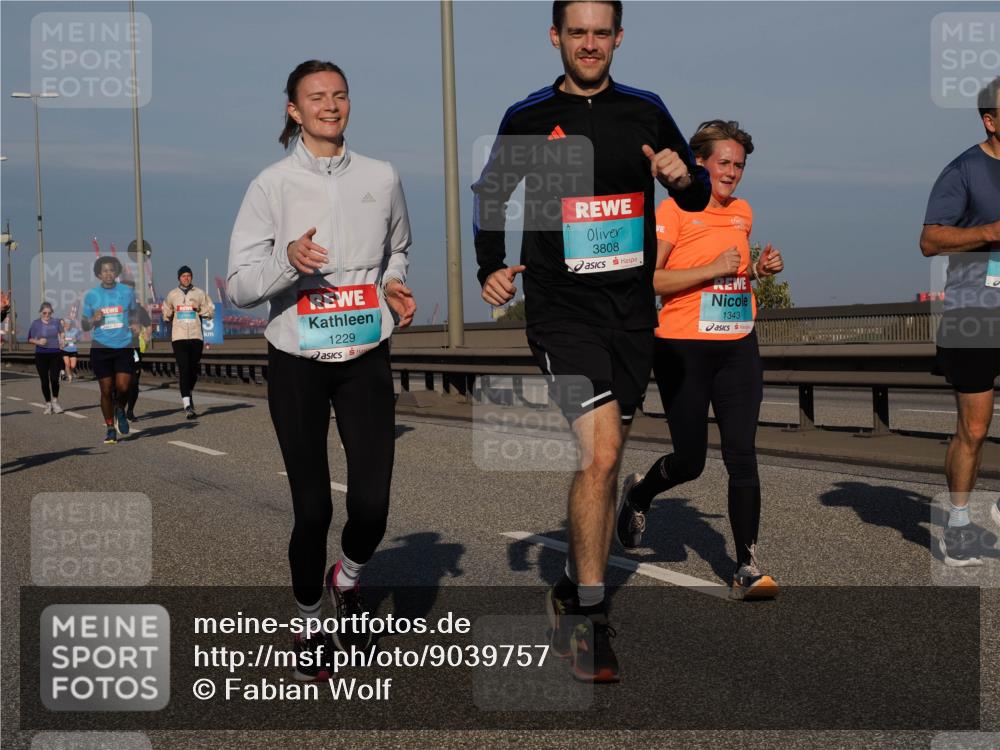03.10.2025 - Köhlbrandbrückenlauf Fabian Wolf http://msf.ph/oto/9039757 03.10.2025 09:53:53 Position 3 1229, 3808, 1343 meine-sportfotos.de