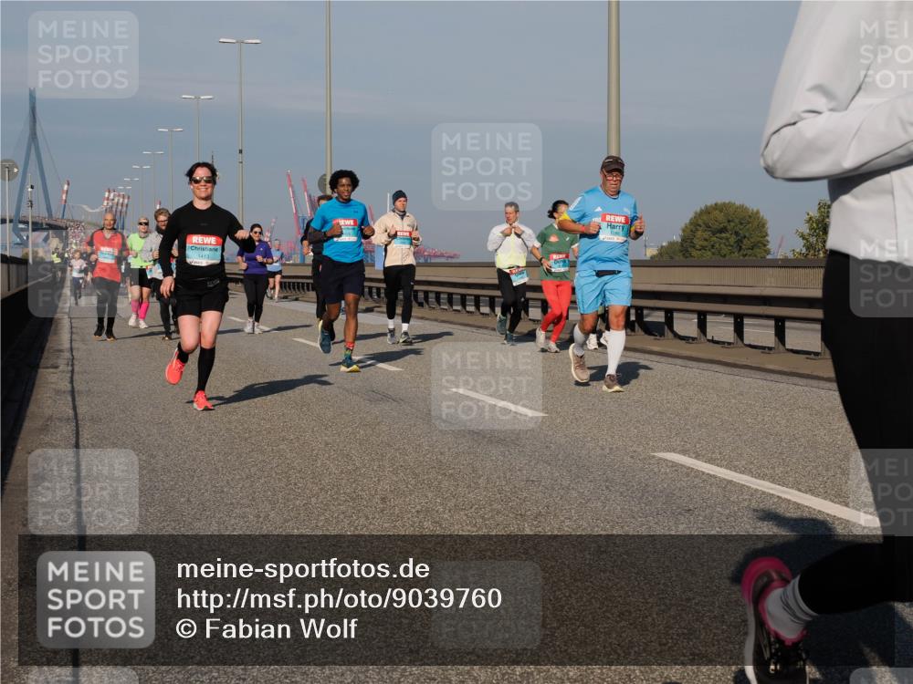 03.10.2025 - Köhlbrandbrückenlauf Fabian Wolf http://msf.ph/oto/9039760 03.10.2025 09:53:54 Position 3  meine-sportfotos.de
