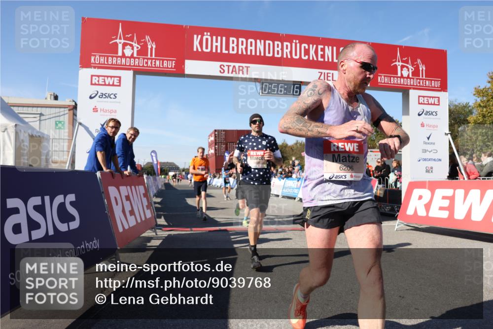 03.10.2025 - Köhlbrandbrückenlauf Lena Gebhardt http://msf.ph/oto/9039768 03.10.2025 12:56:16 Ziel 4028, 4041, 4050, 4078, 4114, 4123, 5957, 6206, 6489, 6495 meine-sportfotos.de