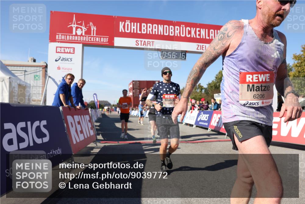 03.10.2025 - Köhlbrandbrückenlauf Lena Gebhardt http://msf.ph/oto/9039772 03.10.2025 12:56:17 Ziel 4028, 4041, 4050, 4078, 4114, 4123, 5957, 6206, 6489, 6495 meine-sportfotos.de