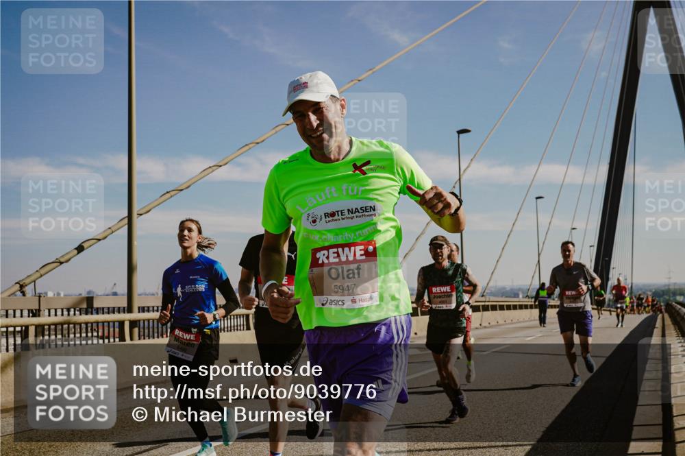 03.10.2025 - Köhlbrandbrückenlauf Michael Burmester http://msf.ph/oto/9039776 03.10.2025 12:20:09 Position 1 6480, 5947 meine-sportfotos.de