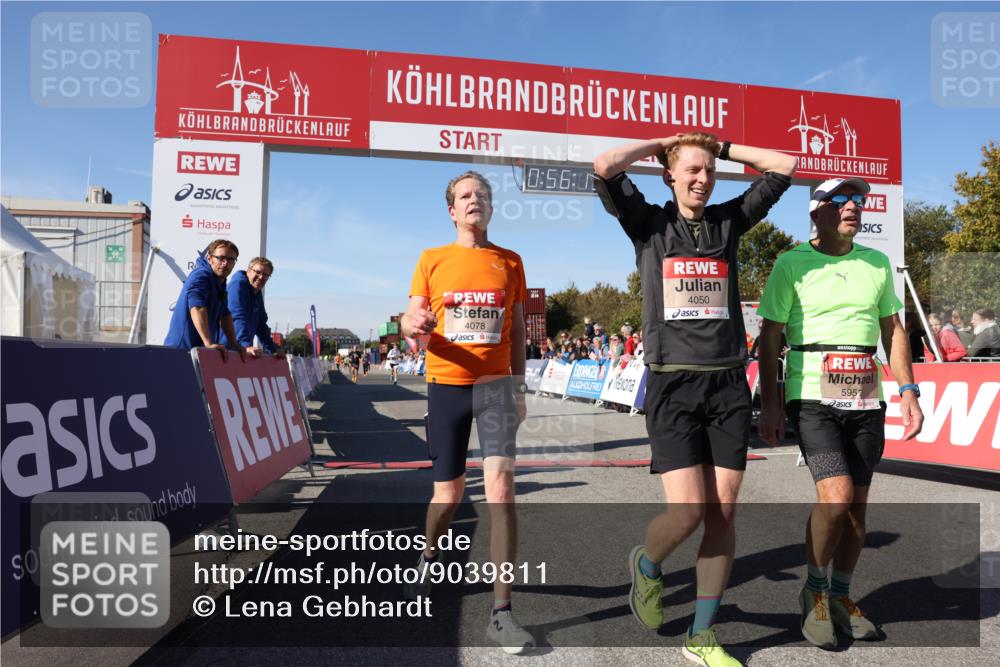 03.10.2025 - Köhlbrandbrückenlauf Lena Gebhardt http://msf.ph/oto/9039811 03.10.2025 12:56:19 Ziel 4028, 4041, 4050, 4078, 4114, 4123, 4166, 4231, 5957, 6206, 6266, 6489, 6495 meine-sportfotos.de