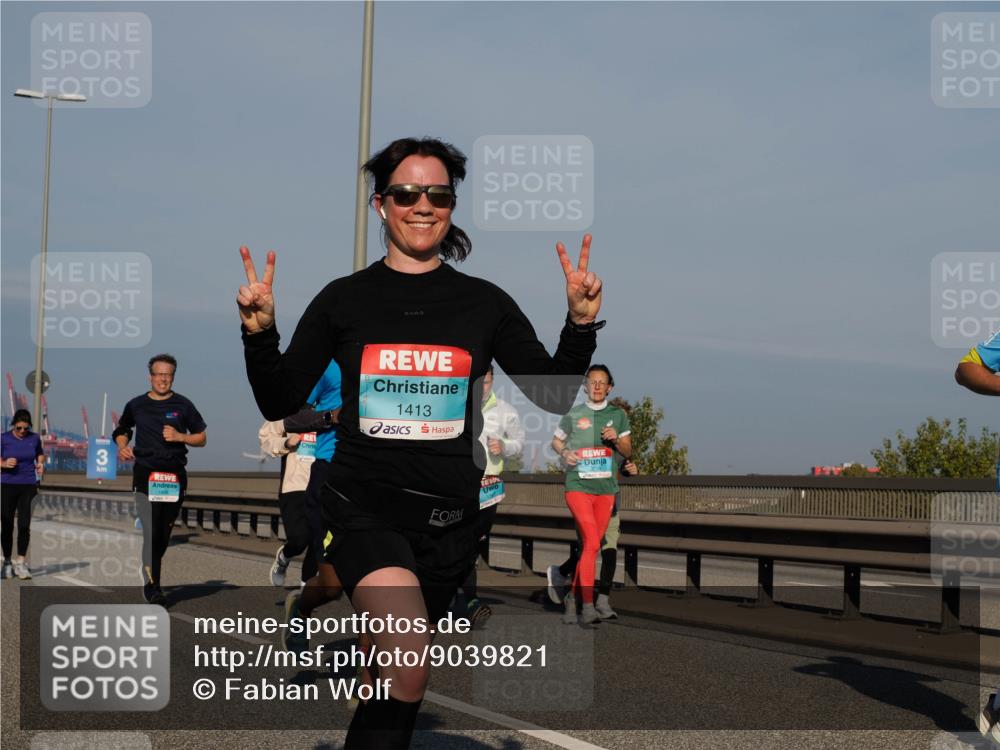 03.10.2025 - Köhlbrandbrückenlauf Fabian Wolf http://msf.ph/oto/9039821 03.10.2025 09:53:57 Position 3 3, 1413 meine-sportfotos.de