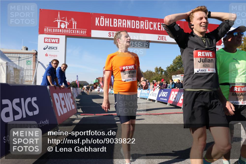 03.10.2025 - Köhlbrandbrückenlauf Lena Gebhardt http://msf.ph/oto/9039822 03.10.2025 12:56:20 Ziel 4028, 4050, 4078, 4114, 4123, 4166, 4231, 5957, 6206, 6266, 6489, 6495 meine-sportfotos.de