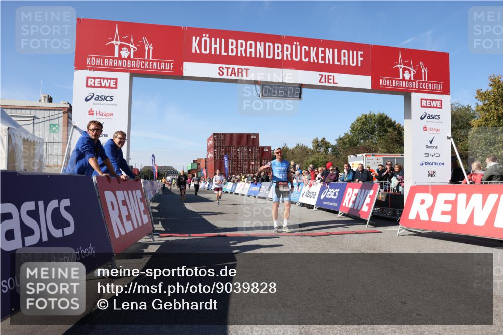 03.10.2025 - Köhlbrandbrückenlauf Lena Gebhardt http://msf.ph/oto/9039828 03.10.2025 12:56:23 Ziel 4028, 4050, 4078, 4123, 4166, 4231, 5957, 6206, 6266, 6495 meine-sportfotos.de