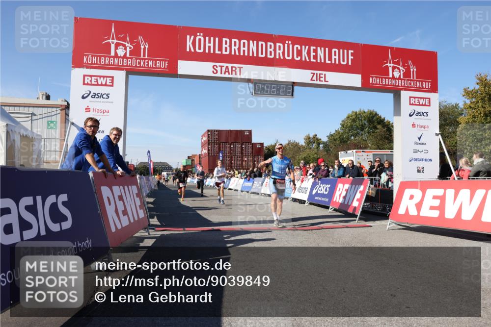 03.10.2025 - Köhlbrandbrückenlauf Lena Gebhardt http://msf.ph/oto/9039849 03.10.2025 12:56:24 Ziel 4028, 4050, 4078, 4166, 4170, 4231, 5957, 6206, 6266, 6495 meine-sportfotos.de