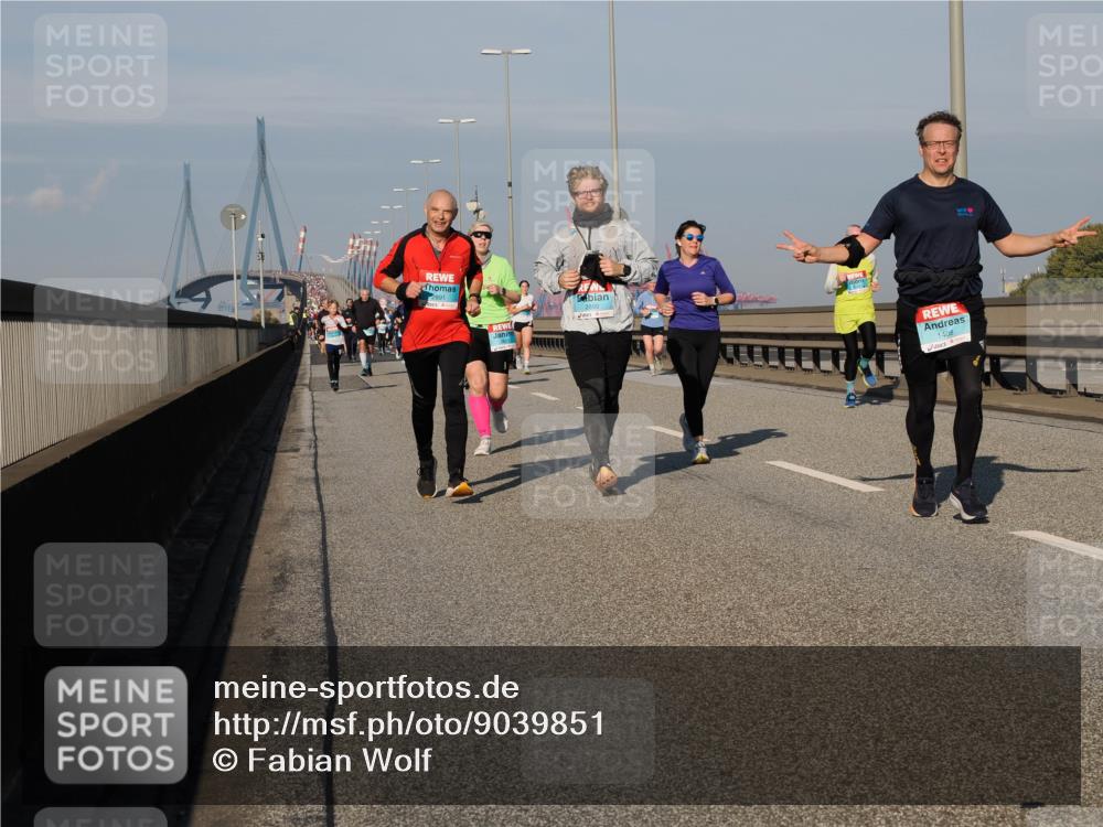 03.10.2025 - Köhlbrandbrückenlauf Fabian Wolf http://msf.ph/oto/9039851 03.10.2025 09:53:59 Position 3 2891, 1408 meine-sportfotos.de