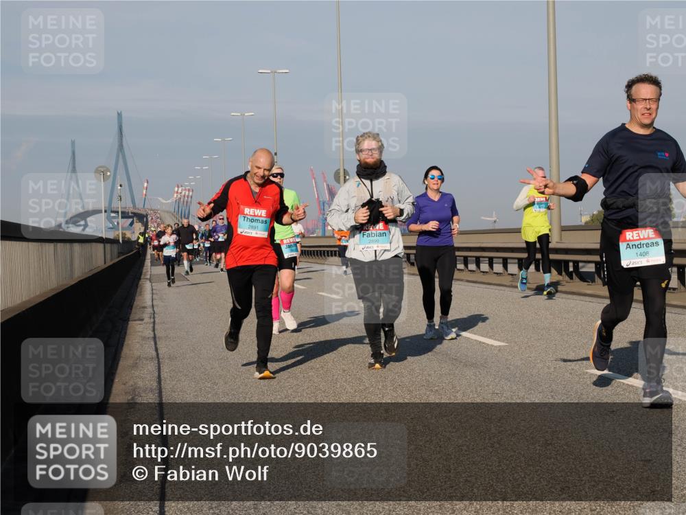 03.10.2025 - Köhlbrandbrückenlauf Fabian Wolf http://msf.ph/oto/9039865 03.10.2025 09:54:00 Position 3 2891, 2890, 1408, 0 meine-sportfotos.de