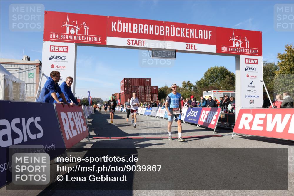 03.10.2025 - Köhlbrandbrückenlauf Lena Gebhardt http://msf.ph/oto/9039867 03.10.2025 12:56:24 Ziel 4028, 4050, 4078, 4166, 4170, 4231, 5957, 6206, 6266, 6495 meine-sportfotos.de
