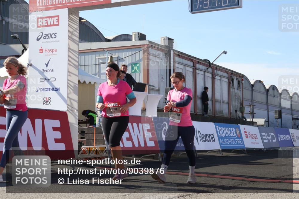 03.10.2025 - Köhlbrandbrückenlauf Luisa Fischer http://msf.ph/oto/9039876 03.10.2025 13:31:00 Ziel 4715, 4734, 5005, 5142, 5185, 5206, 5349, 5402, 5938, 6537 meine-sportfotos.de
