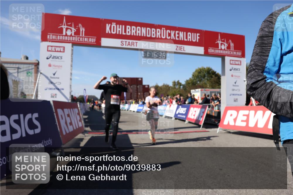 03.10.2025 - Köhlbrandbrückenlauf Lena Gebhardt http://msf.ph/oto/9039883 03.10.2025 13:16:38 Ziel 4036, 4146, 4235, 4314, 4330, 4356, 4408, 4431, 4813, 5104, 5570, 5630, 5694, 5815, 6208, 6353, 6377, 6812 meine-sportfotos.de
