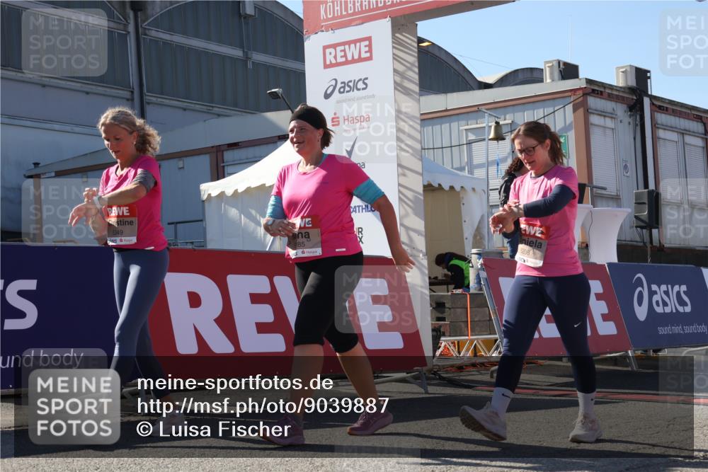 03.10.2025 - Köhlbrandbrückenlauf Luisa Fischer http://msf.ph/oto/9039887 03.10.2025 13:31:01 Ziel 4715, 4734, 5005, 5142, 5185, 5206, 5349, 5402, 5938, 6375, 6537 meine-sportfotos.de