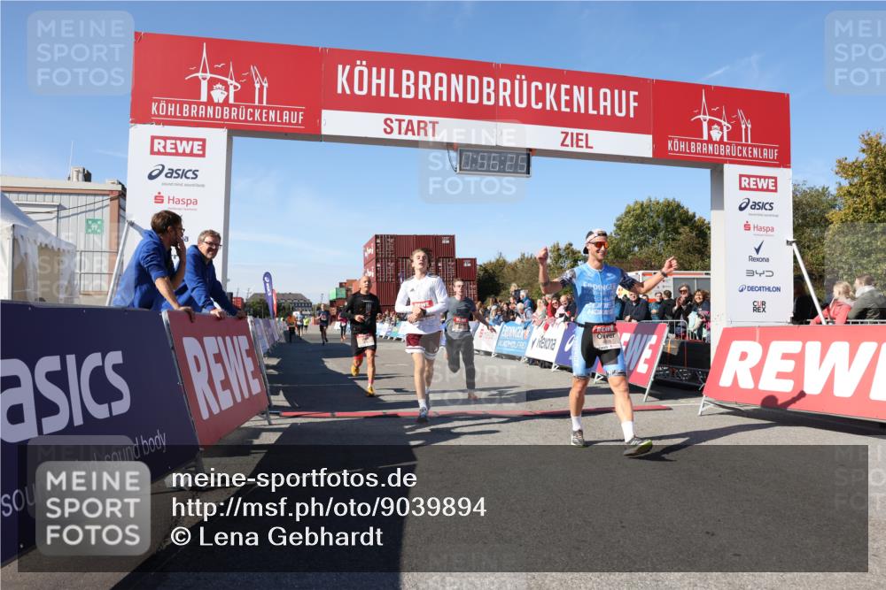 03.10.2025 - Köhlbrandbrückenlauf Lena Gebhardt http://msf.ph/oto/9039894 03.10.2025 12:56:26 Ziel 4028, 4050, 4078, 4166, 4170, 4231, 4478, 5957, 6266, 6408 meine-sportfotos.de