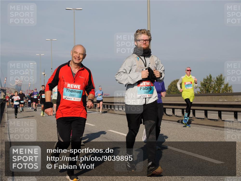 03.10.2025 - Köhlbrandbrückenlauf Fabian Wolf http://msf.ph/oto/9039895 03.10.2025 09:54:01 Position 3 2891, 2890 meine-sportfotos.de