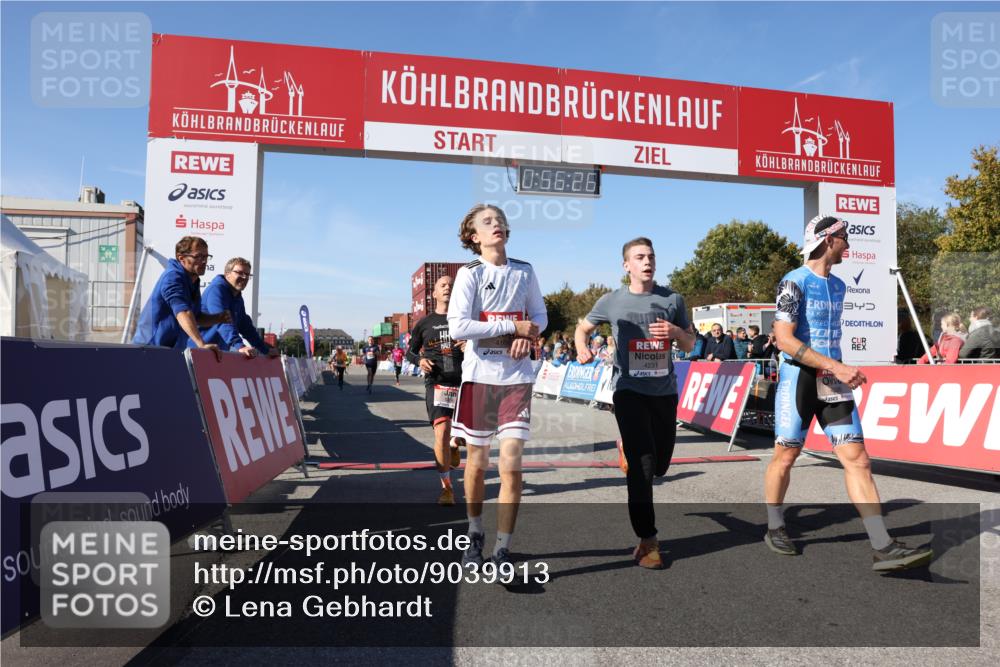 03.10.2025 - Köhlbrandbrückenlauf Lena Gebhardt http://msf.ph/oto/9039913 03.10.2025 12:56:27 Ziel 4028, 4054, 4166, 4170, 4231, 4478, 6266, 6408 meine-sportfotos.de