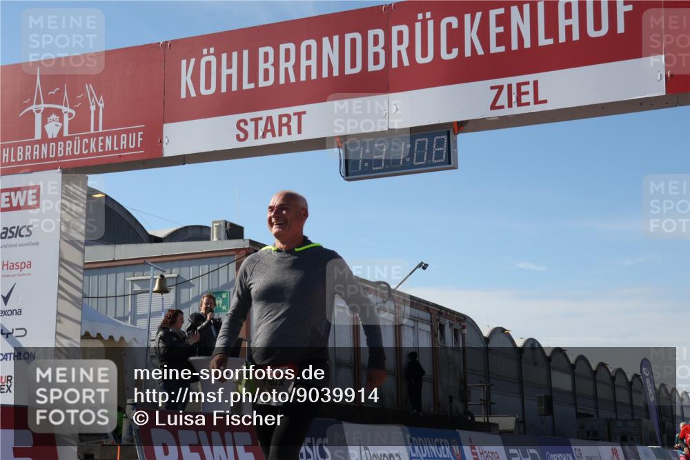 03.10.2025 - Köhlbrandbrückenlauf Luisa Fischer http://msf.ph/oto/9039914 03.10.2025 13:31:07 Ziel 4734, 5185, 5206, 5349, 5938, 6375 meine-sportfotos.de