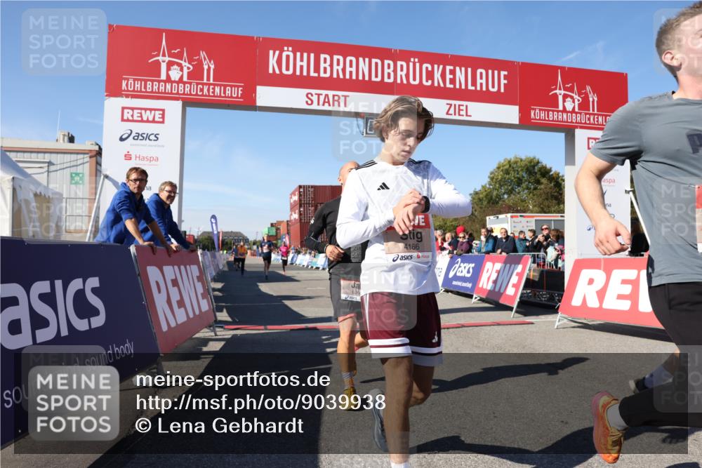 03.10.2025 - Köhlbrandbrückenlauf Lena Gebhardt http://msf.ph/oto/9039938 03.10.2025 12:56:27 Ziel 4028, 4054, 4166, 4170, 4231, 4478, 6266, 6408 meine-sportfotos.de