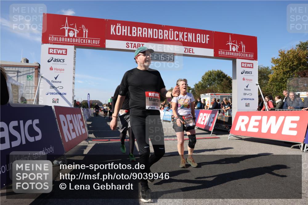 03.10.2025 - Köhlbrandbrückenlauf Lena Gebhardt http://msf.ph/oto/9039946 03.10.2025 13:16:39 Ziel 4036, 4235, 4314, 4330, 4356, 4408, 4431, 4551, 4813, 5104, 5570, 5630, 5694, 5815, 6208, 6299, 6353, 6377, 6746, 6812 meine-sportfotos.de