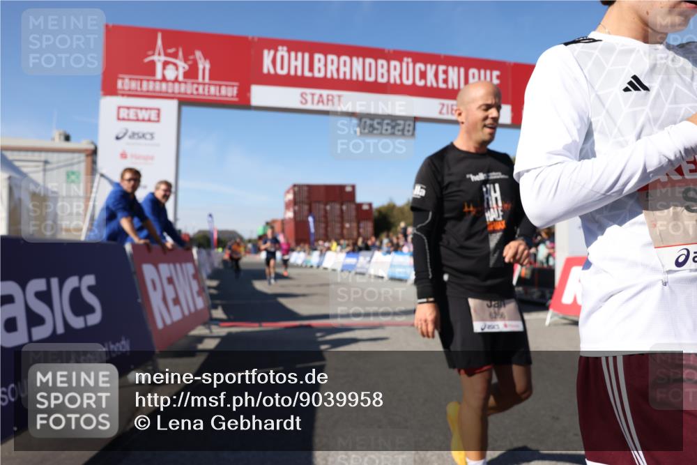 03.10.2025 - Köhlbrandbrückenlauf Lena Gebhardt http://msf.ph/oto/9039958 03.10.2025 12:56:28 Ziel 4028, 4054, 4166, 4170, 4231, 4478, 6266, 6408, 6769 meine-sportfotos.de
