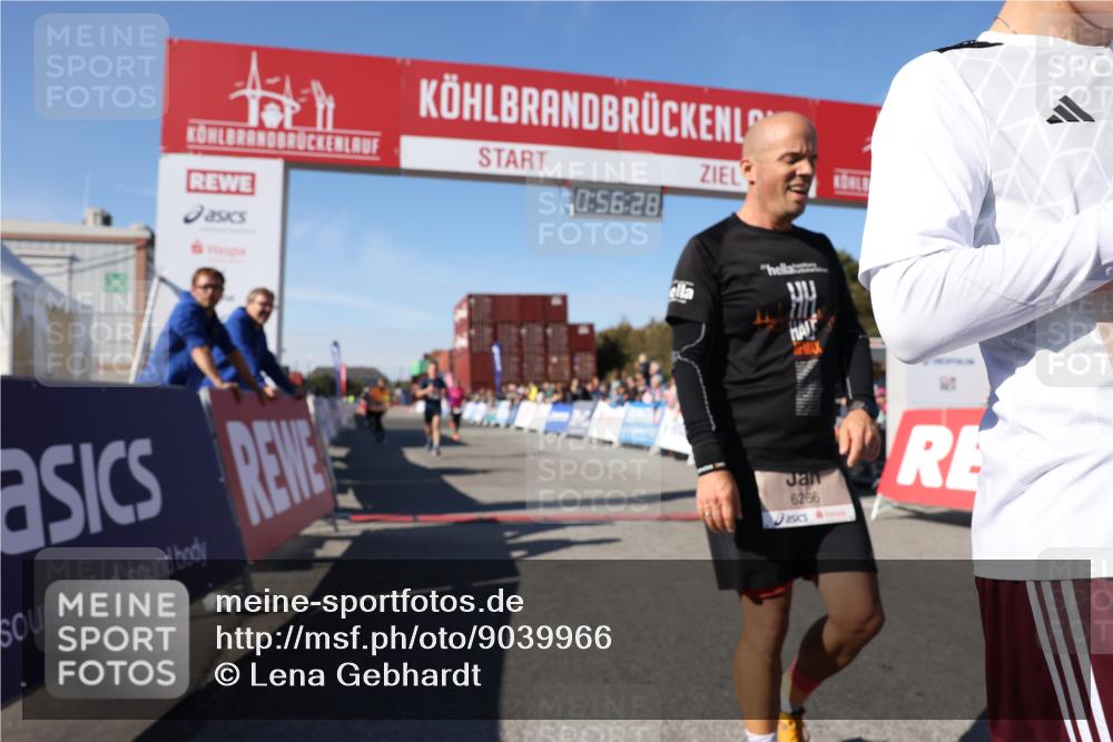 03.10.2025 - Köhlbrandbrückenlauf Lena Gebhardt http://msf.ph/oto/9039966 03.10.2025 12:56:29 Ziel 4028, 4054, 4166, 4170, 4231, 4478, 6266, 6408, 6769 meine-sportfotos.de