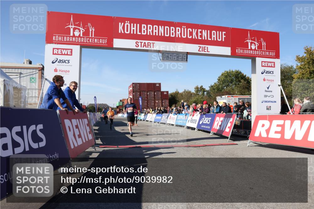 03.10.2025 - Köhlbrandbrückenlauf Lena Gebhardt http://msf.ph/oto/9039982 03.10.2025 12:56:30 Ziel 4028, 4054, 4166, 4170, 4231, 4478, 6266, 6408, 6769 meine-sportfotos.de