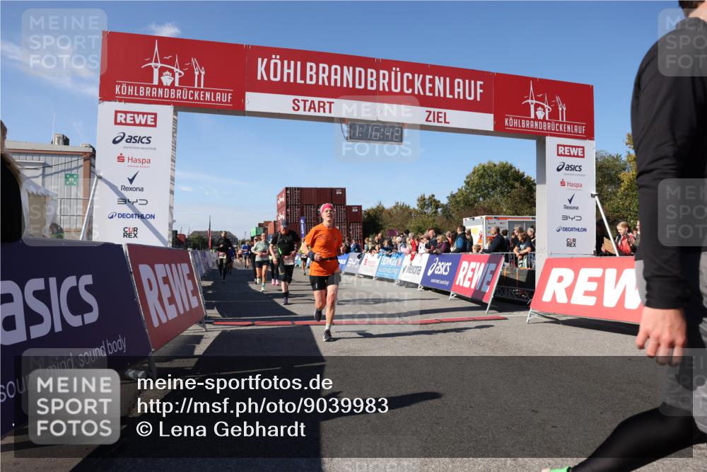 03.10.2025 - Köhlbrandbrückenlauf Lena Gebhardt http://msf.ph/oto/9039983 03.10.2025 13:16:43 Ziel 4036, 4235, 4330, 4356, 4431, 4551, 4813, 5028, 5099, 5104, 5630, 6208, 6299, 6340, 6343, 6620, 6697, 6746, 6785 meine-sportfotos.de