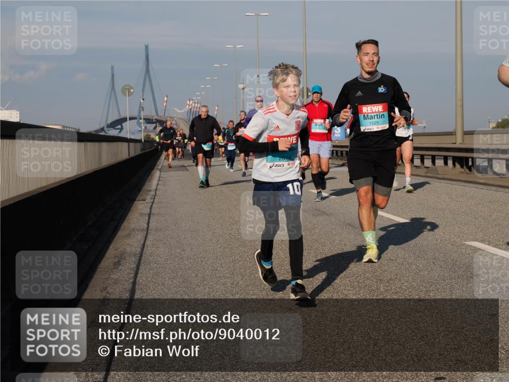 03.10.2025 - Köhlbrandbrückenlauf Fabian Wolf http://msf.ph/oto/9040012 03.10.2025 09:54:08 Position 3 2074, 10, 1525 meine-sportfotos.de