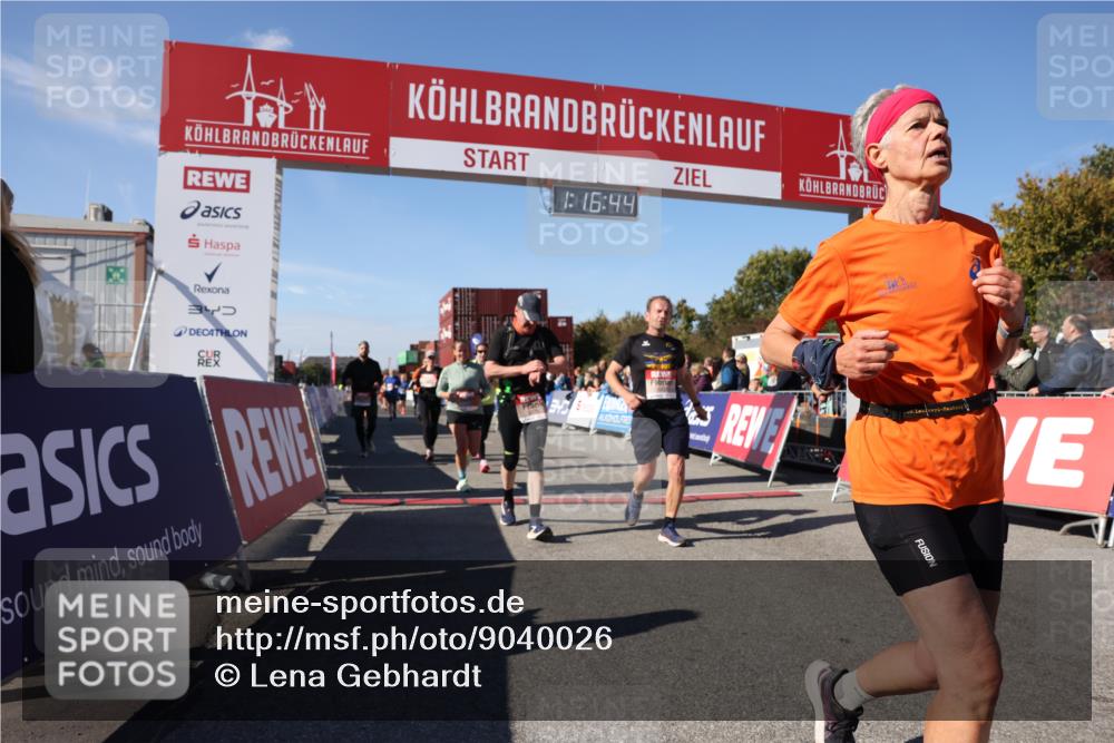 03.10.2025 - Köhlbrandbrückenlauf Lena Gebhardt http://msf.ph/oto/9040026 03.10.2025 13:16:45 Ziel 4036, 4235, 4330, 4356, 4431, 4551, 4813, 5028, 5053, 5099, 5104, 5166, 5630, 6286, 6299, 6340, 6343, 6620, 6697, 6746, 6785 meine-sportfotos.de