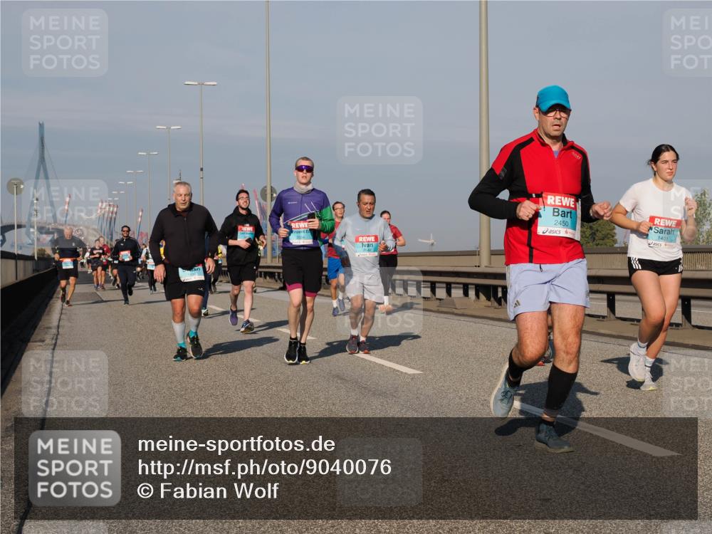 03.10.2025 - Köhlbrandbrückenlauf Fabian Wolf http://msf.ph/oto/9040076 03.10.2025 09:54:11 Position 3 2034, 2450, 1401 meine-sportfotos.de
