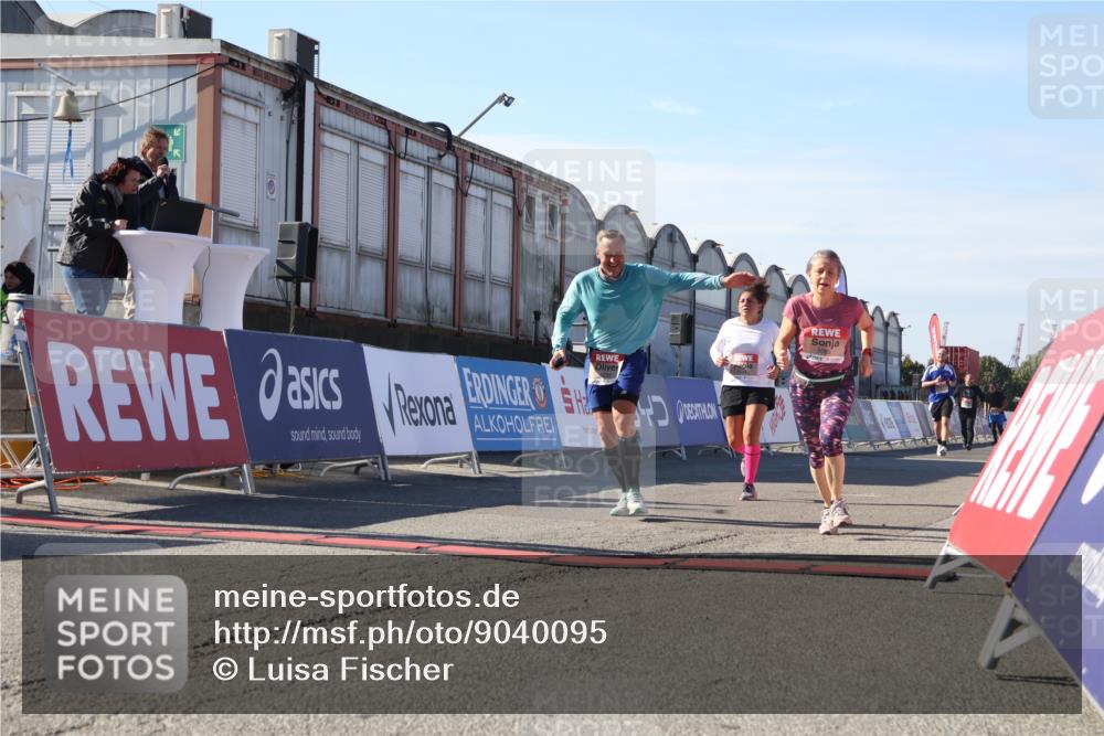 03.10.2025 - Köhlbrandbrückenlauf Luisa Fischer http://msf.ph/oto/9040095 03.10.2025 13:31:31 Ziel 5065, 5171, 5222, 5425, 5511, 5518, 5519, 5598, 6597 meine-sportfotos.de
