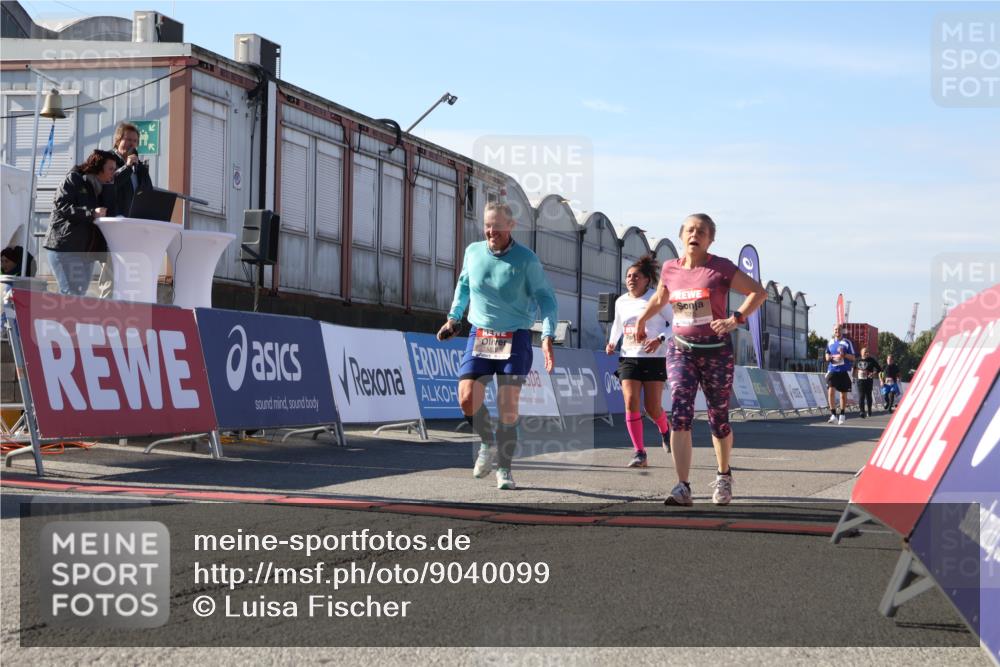 03.10.2025 - Köhlbrandbrückenlauf Luisa Fischer http://msf.ph/oto/9040099 03.10.2025 13:31:31 Ziel 5065, 5171, 5222, 5425, 5511, 5518, 5519, 5598, 6597 meine-sportfotos.de