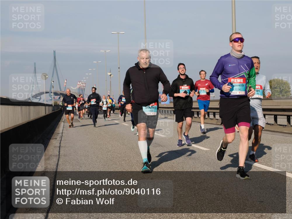03.10.2025 - Köhlbrandbrückenlauf Fabian Wolf http://msf.ph/oto/9040116 03.10.2025 09:54:13 Position 3 1450, 1, 2034 meine-sportfotos.de