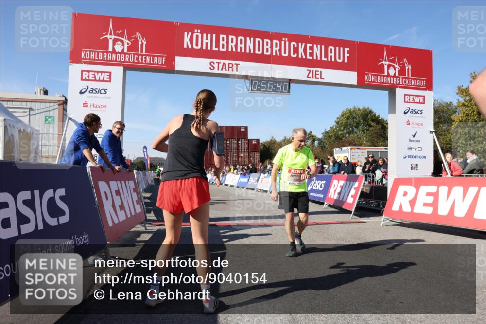 03.10.2025 - Köhlbrandbrückenlauf Lena Gebhardt http://msf.ph/oto/9040154 03.10.2025 12:56:40 Ziel 4054, 4096, 4170, 4478, 5091, 6408, 6769 meine-sportfotos.de