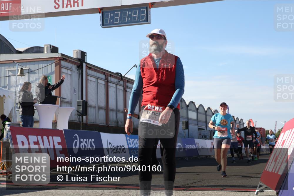 03.10.2025 - Köhlbrandbrückenlauf Luisa Fischer http://msf.ph/oto/9040160 03.10.2025 13:31:42 Ziel 4415, 4416, 5057, 5065, 5171, 5222, 6072, 6103, 6297 meine-sportfotos.de