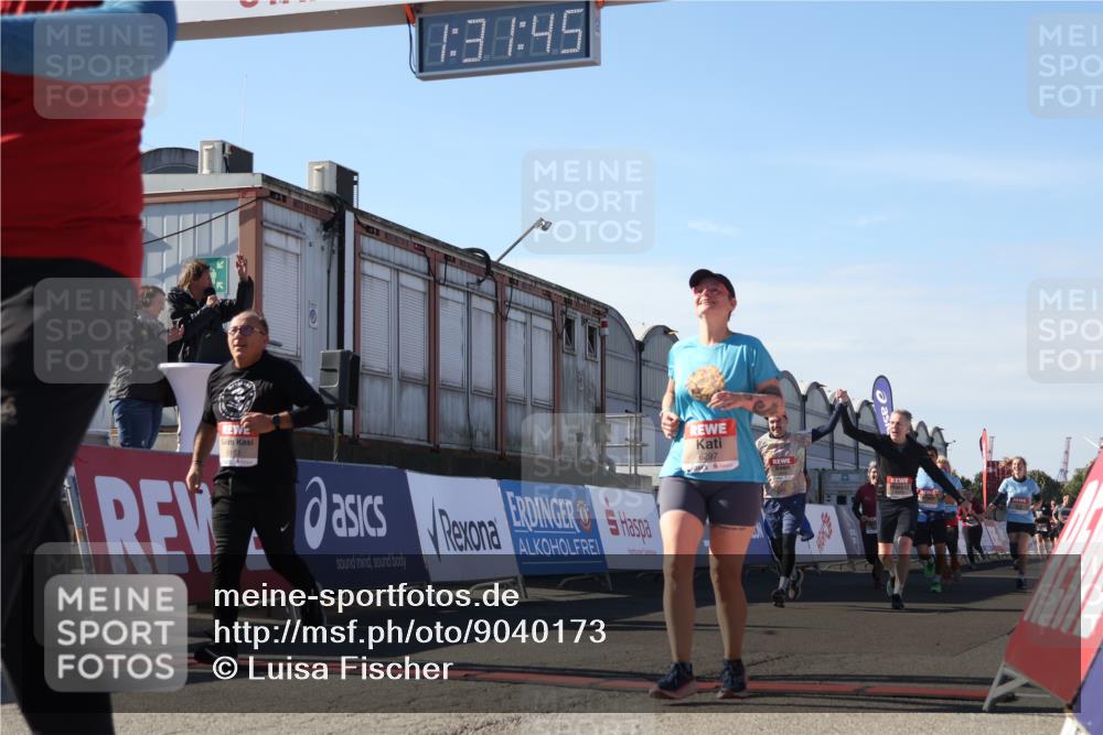 03.10.2025 - Köhlbrandbrückenlauf Luisa Fischer http://msf.ph/oto/9040173 03.10.2025 13:31:44 Ziel 4415, 4416, 5057, 5171, 5463, 5817, 6072, 6103, 6297, 6452 meine-sportfotos.de