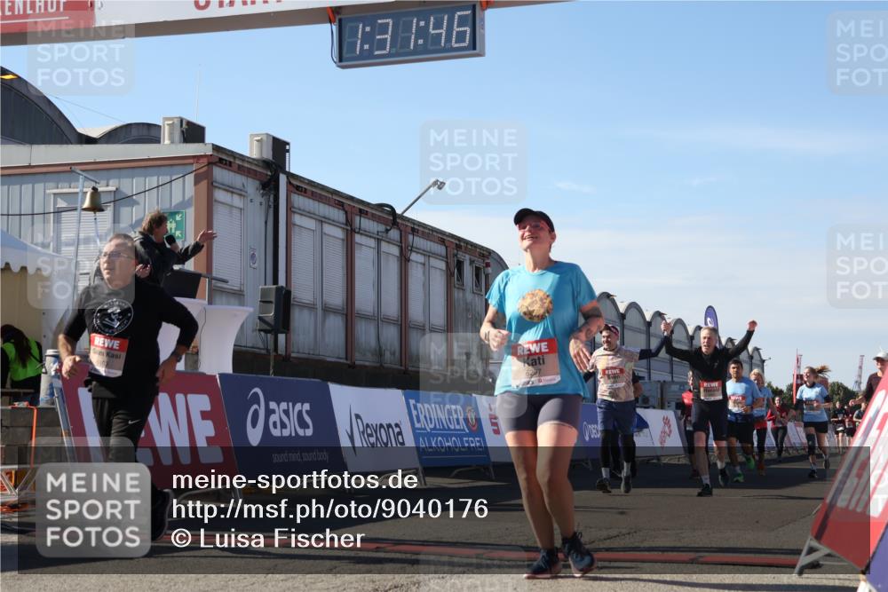 03.10.2025 - Köhlbrandbrückenlauf Luisa Fischer http://msf.ph/oto/9040176 03.10.2025 13:31:44 Ziel 4415, 4416, 5057, 5171, 5463, 5817, 6072, 6103, 6297, 6452 meine-sportfotos.de