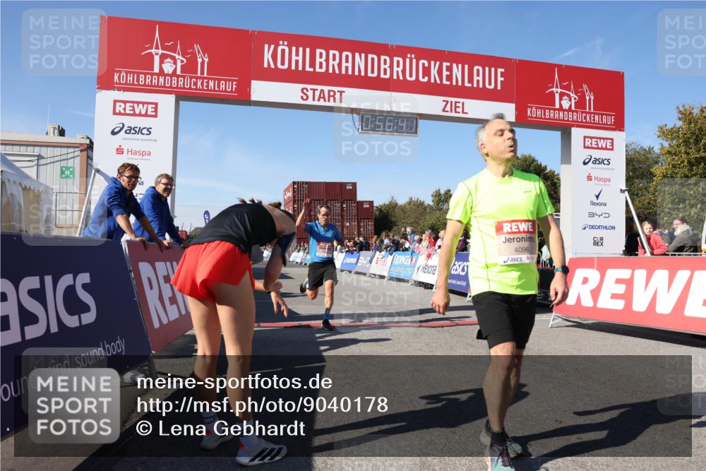 03.10.2025 - Köhlbrandbrückenlauf Lena Gebhardt http://msf.ph/oto/9040178 03.10.2025 12:56:42 Ziel 4054, 4096, 5091, 5962, 6408, 6769 meine-sportfotos.de