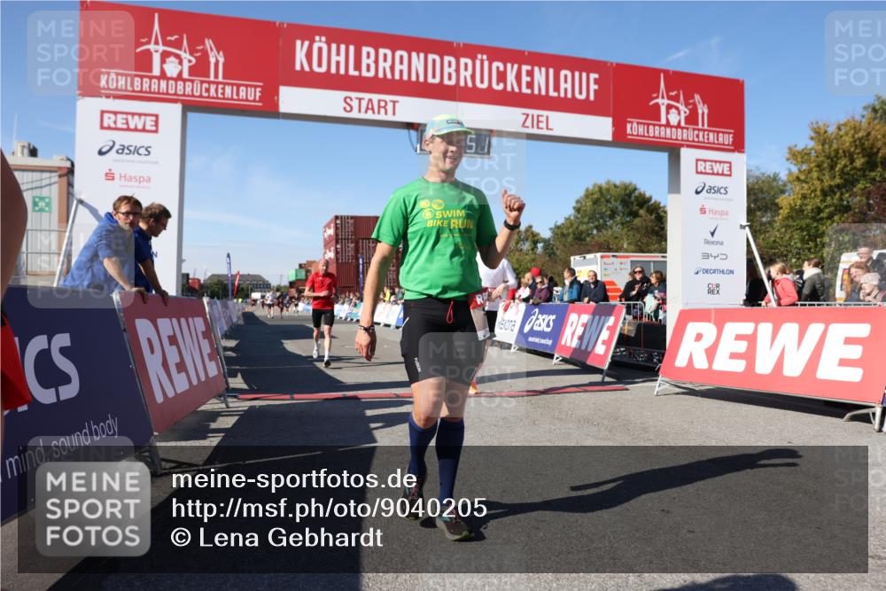 03.10.2025 - Köhlbrandbrückenlauf Lena Gebhardt http://msf.ph/oto/9040205 03.10.2025 12:56:52 Ziel 4115, 4491, 5962, 6016 meine-sportfotos.de