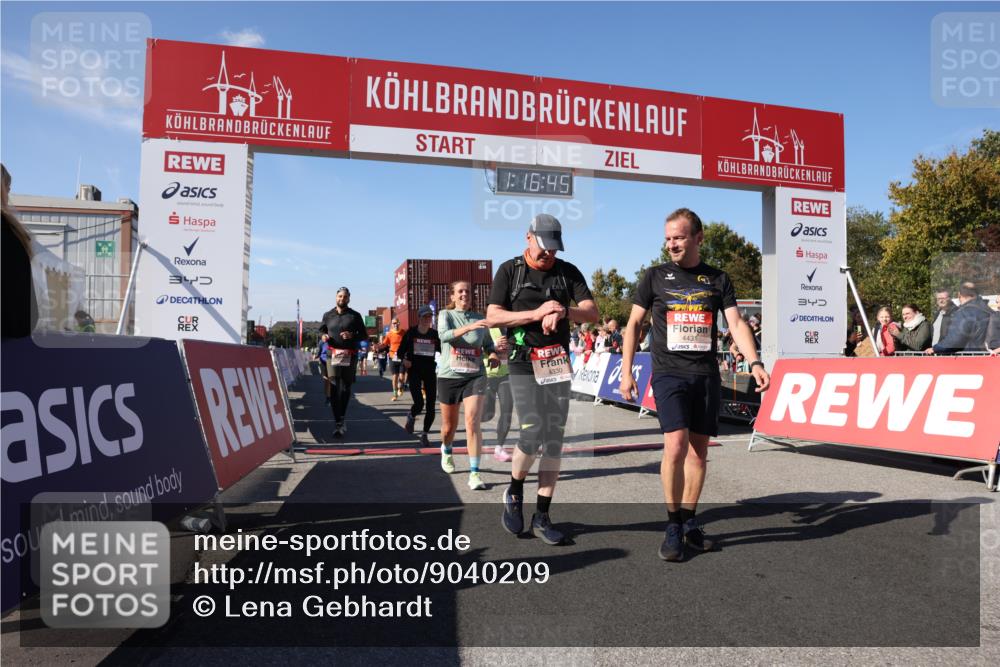 03.10.2025 - Köhlbrandbrückenlauf Lena Gebhardt http://msf.ph/oto/9040209 03.10.2025 13:16:46 Ziel 4036, 4235, 4330, 4356, 4431, 4551, 4813, 5028, 5053, 5099, 5166, 5385, 5386, 5630, 6286, 6299, 6340, 6343, 6620, 6697, 6746, 6785 meine-sportfotos.de