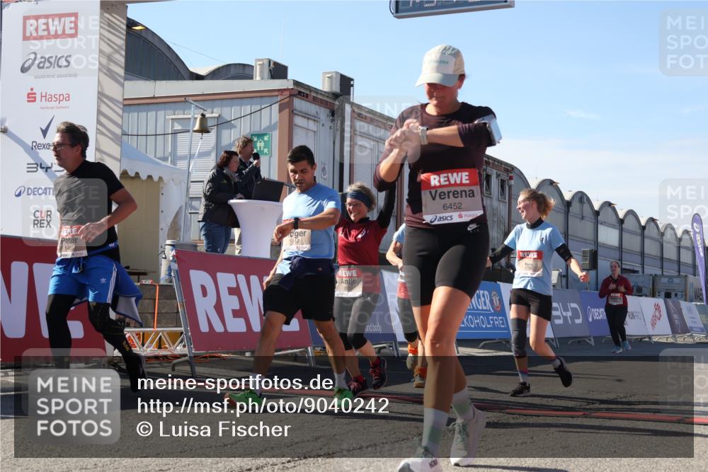03.10.2025 - Köhlbrandbrückenlauf Luisa Fischer http://msf.ph/oto/9040242 03.10.2025 13:31:50 Ziel 4415, 4416, 4842, 4902, 4935, 5057, 5267, 5463, 5817, 6072, 6103, 6297, 6452, 6736 meine-sportfotos.de