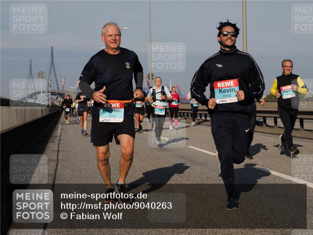 03.10.2025 - Köhlbrandbrückenlauf Fabian Wolf http://msf.ph/oto/9040263 03.10.2025 09:54:21 Position 3 3032, 2950, 1464 meine-sportfotos.de