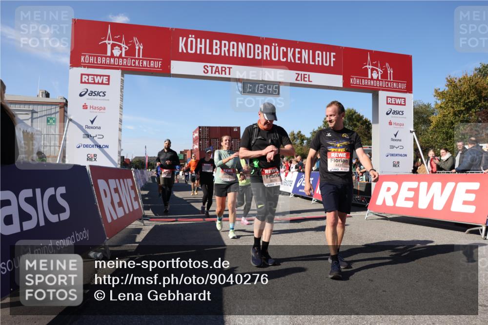 03.10.2025 - Köhlbrandbrückenlauf Lena Gebhardt http://msf.ph/oto/9040276 03.10.2025 13:16:46 Ziel 4036, 4235, 4330, 4356, 4431, 4551, 4813, 5028, 5053, 5099, 5166, 5385, 5386, 5630, 6286, 6299, 6340, 6343, 6620, 6697, 6746, 6785 meine-sportfotos.de