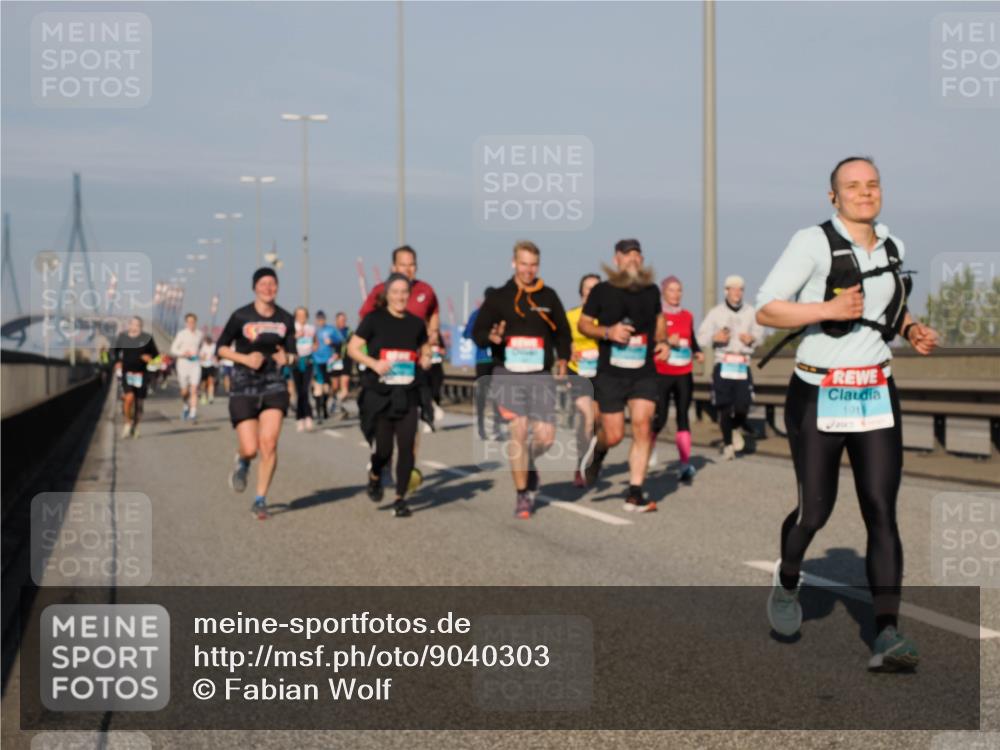 03.10.2025 - Köhlbrandbrückenlauf Fabian Wolf http://msf.ph/oto/9040303 03.10.2025 09:54:24 Position 3  meine-sportfotos.de